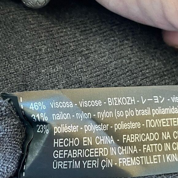 Zara Womens size small gray sweater - Picture 4 of 4